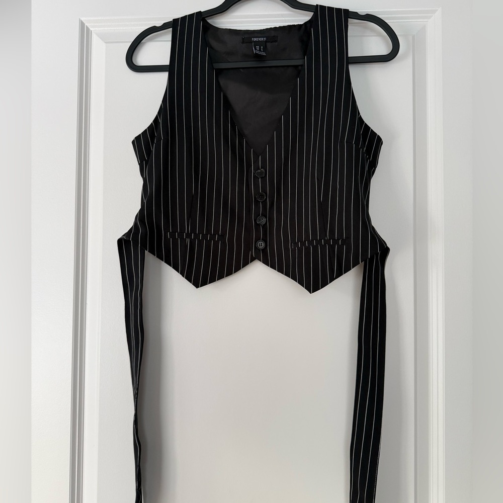 Forever 21 Black Pinstripe Cropped Vest